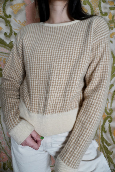 Houndstooth Latte Sweater, M