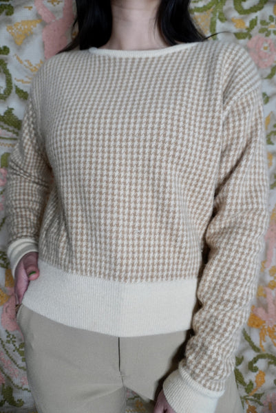 Houndstooth Latte Sweater, M