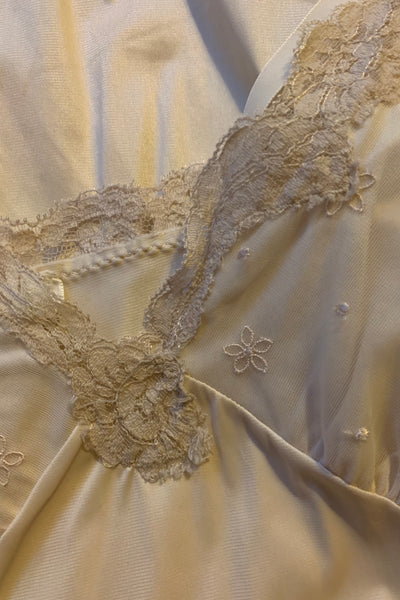 Lace Beige Slip, M